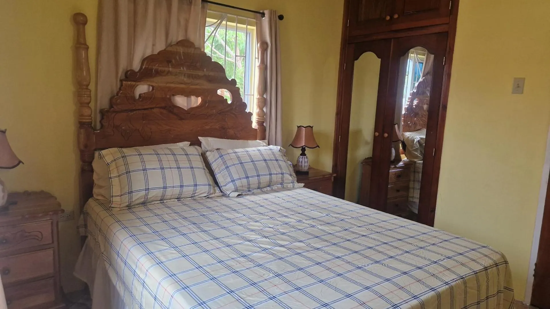 Penzion Bev'S Rosevilla Montego Bay