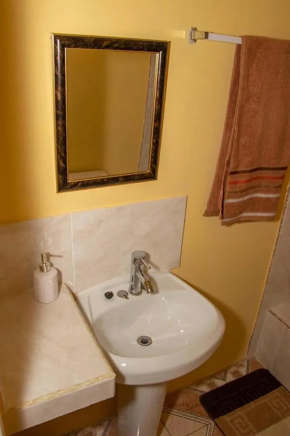 Guest house Bev'S Rosevilla Montego Bay